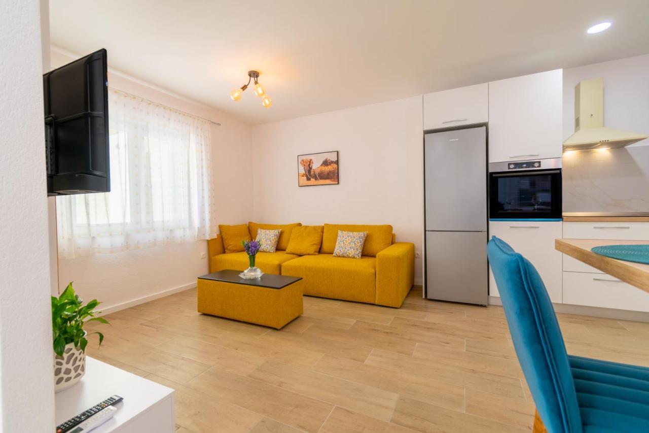 City Apartment 4 & 6 マカルスカ エクステリア 写真