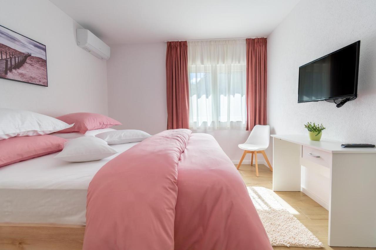 City Apartment 4 & 6 マカルスカ エクステリア 写真